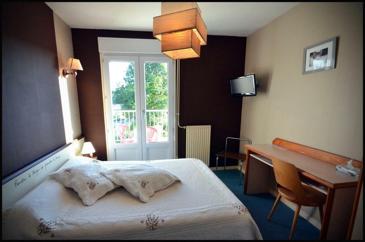 Au Bec Sale La Menitré Exterior foto